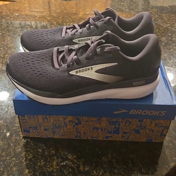 Brooks Ghost 16 Women Size 11 Medium B BNIB - Picture 5 of 8